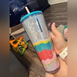 Venti sized Starbucks cup from 2019